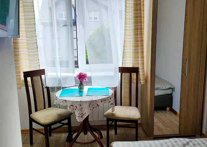 Klonowa בית אירוח *